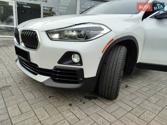 Белый БМВ X2, объемом двигателя 2 л и пробегом 50 тыс. км за 23400 $, фото 44 на Automoto.ua