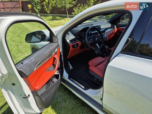 Белый БМВ X2, объемом двигателя 2 л и пробегом 186 тыс. км за 21900 $, фото 7 на Automoto.ua