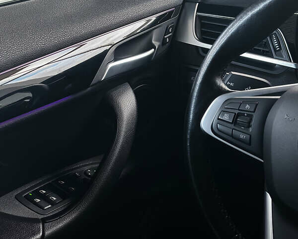 Білий БМВ X2, об'ємом двигуна 2 л та пробігом 64 тис. км за 23000 $, фото 12 на Automoto.ua