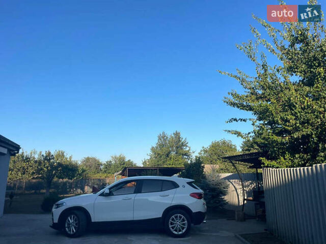 Білий БМВ X2, об'ємом двигуна 2 л та пробігом 53 тис. км за 24500 $, фото 33 на Automoto.ua