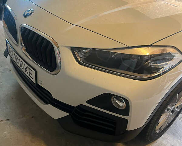 Білий БМВ X2, об'ємом двигуна 2 л та пробігом 53 тис. км за 24500 $, фото 12 на Automoto.ua