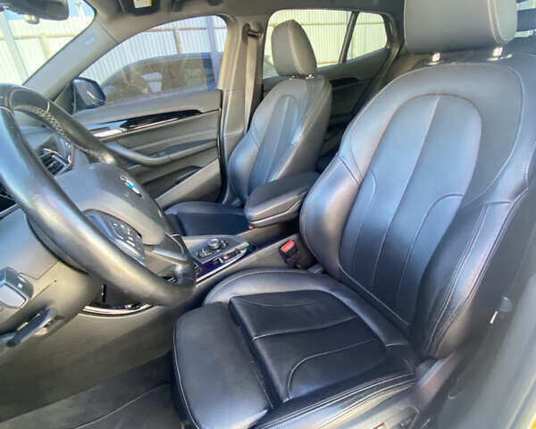 Белый БМВ X2, объемом двигателя 2 л и пробегом 122 тыс. км за 19500 $, фото 15 на Automoto.ua