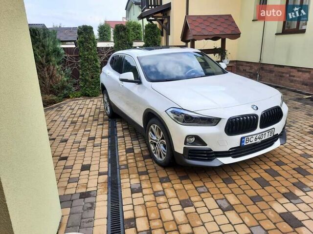 Білий БМВ X2, об'ємом двигуна 2 л та пробігом 93 тис. км за 21200 $, фото 3 на Automoto.ua