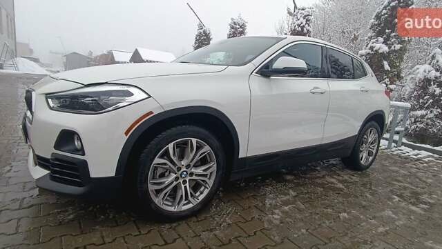 Белый БМВ X2, объемом двигателя 2 л и пробегом 105 тыс. км за 20950 $, фото 1 на Automoto.ua