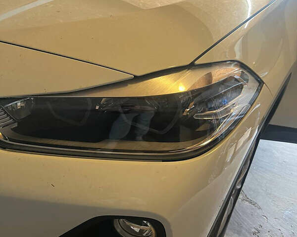 Білий БМВ X2, об'ємом двигуна 2 л та пробігом 53 тис. км за 24500 $, фото 13 на Automoto.ua