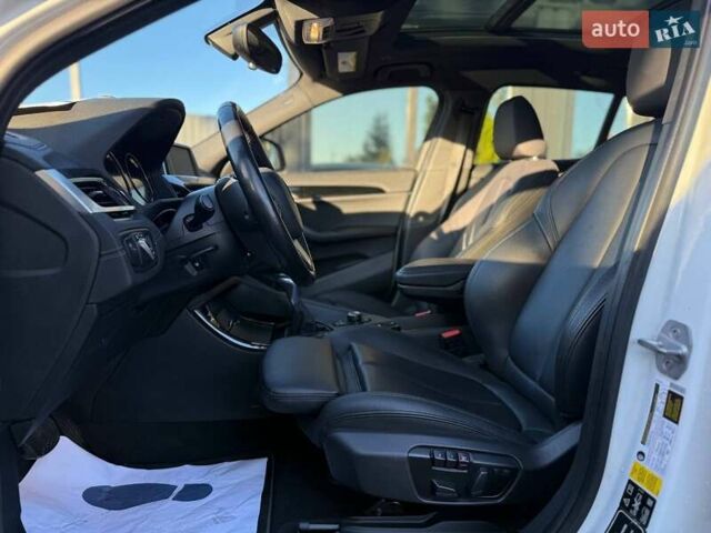 Білий БМВ X2, об'ємом двигуна 2 л та пробігом 137 тис. км за 23500 $, фото 15 на Automoto.ua