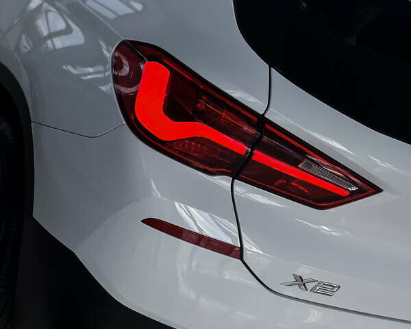 Білий БМВ X2, об'ємом двигуна 2 л та пробігом 64 тис. км за 23000 $, фото 5 на Automoto.ua