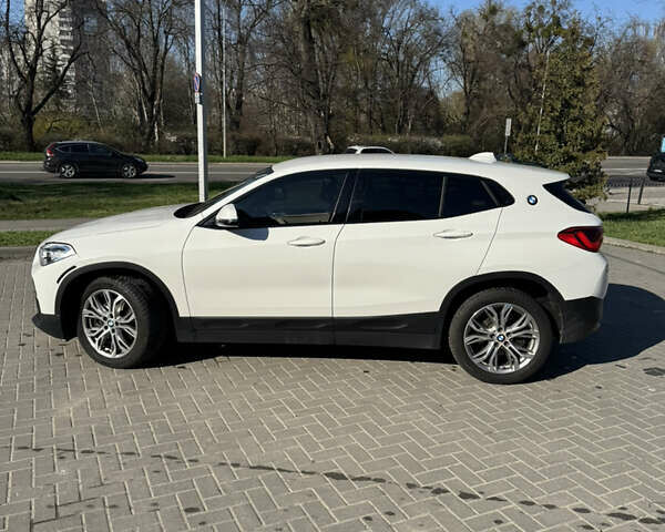 Белый БМВ X2, объемом двигателя 2 л и пробегом 77 тыс. км за 23200 $, фото 13 на Automoto.ua