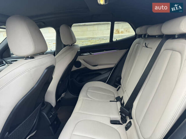 Белый БМВ X2, объемом двигателя 2 л и пробегом 144 тыс. км за 17800 $, фото 13 на Automoto.ua
