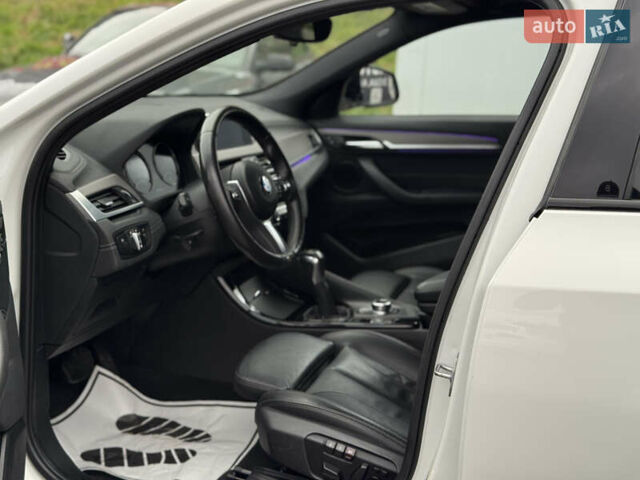 Белый БМВ X2, объемом двигателя 2 л и пробегом 122 тыс. км за 19980 $, фото 20 на Automoto.ua
