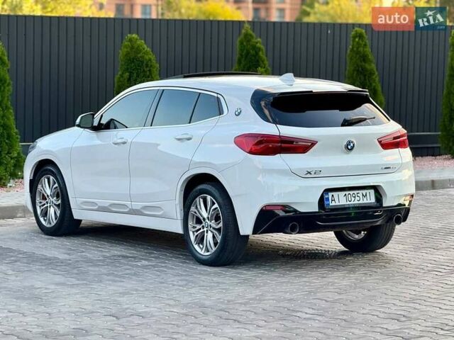 Белый БМВ X2, объемом двигателя 2 л и пробегом 159 тыс. км за 20900 $, фото 9 на Automoto.ua