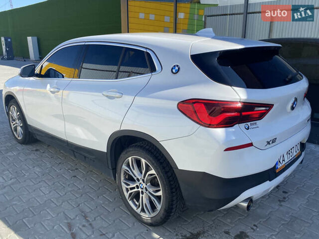 Белый БМВ X2, объемом двигателя 2 л и пробегом 122 тыс. км за 19500 $, фото 5 на Automoto.ua