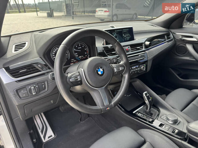 Белый БМВ X2, объемом двигателя 2 л и пробегом 108 тыс. км за 26999 $, фото 24 на Automoto.ua
