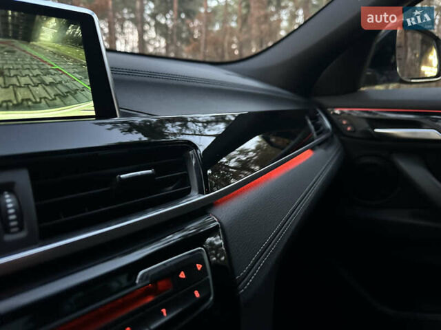 Белый БМВ X2, объемом двигателя 2 л и пробегом 128 тыс. км за 21700 $, фото 24 на Automoto.ua