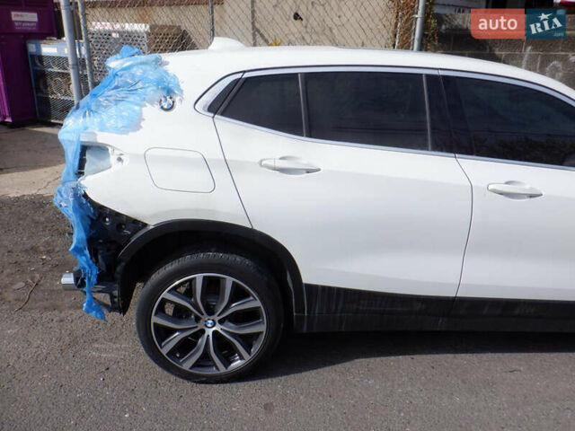 Білий БМВ X2, об'ємом двигуна 2 л та пробігом 165 тис. км за 14000 $, фото 2 на Automoto.ua