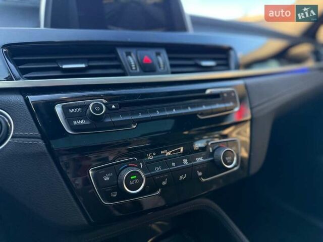 Білий БМВ X2, об'ємом двигуна 2 л та пробігом 137 тис. км за 23500 $, фото 13 на Automoto.ua