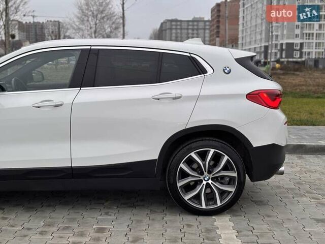 Белый БМВ X2, объемом двигателя 2 л и пробегом 67 тыс. км за 23000 $, фото 7 на Automoto.ua