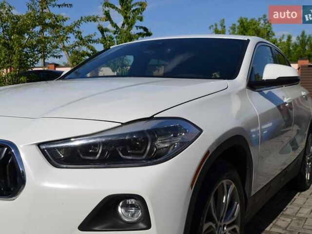 Белый БМВ X2, объемом двигателя 2 л и пробегом 74 тыс. км за 21900 $, фото 16 на Automoto.ua