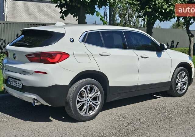 Белый БМВ X2, объемом двигателя 2 л и пробегом 84 тыс. км за 22800 $, фото 9 на Automoto.ua