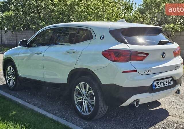 Белый БМВ X2, объемом двигателя 2 л и пробегом 84 тыс. км за 22800 $, фото 10 на Automoto.ua