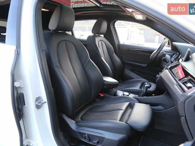 Белый БМВ X2, объемом двигателя 2 л и пробегом 131 тыс. км за 18500 $, фото 10 на Automoto.ua