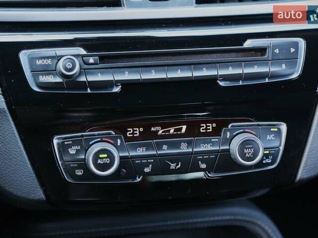 Белый БМВ X2, объемом двигателя 2 л и пробегом 131 тыс. км за 18500 $, фото 18 на Automoto.ua