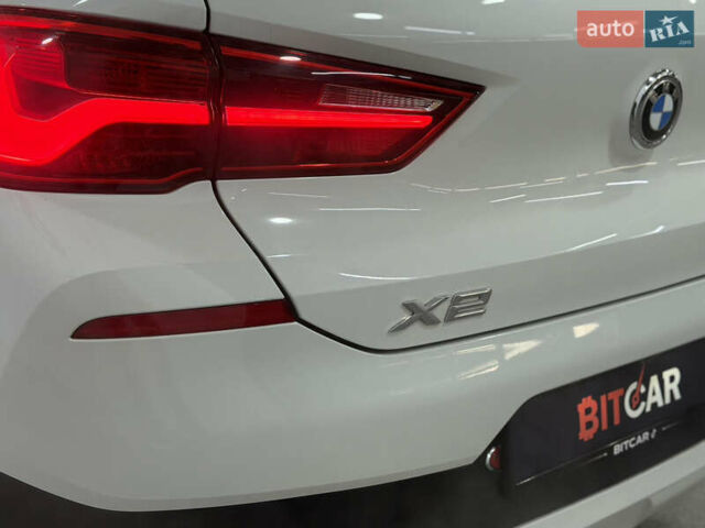 Белый БМВ X2, объемом двигателя 2 л и пробегом 56 тыс. км за 22900 $, фото 16 на Automoto.ua