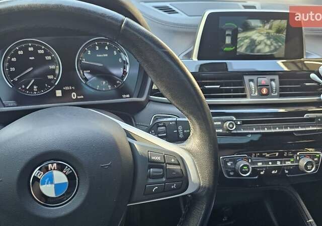 Белый БМВ X2, объемом двигателя 2 л и пробегом 84 тыс. км за 22800 $, фото 38 на Automoto.ua