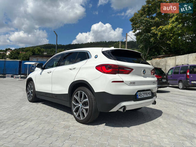 Білий БМВ X2, об'ємом двигуна 2 л та пробігом 113 тис. км за 24400 $, фото 3 на Automoto.ua