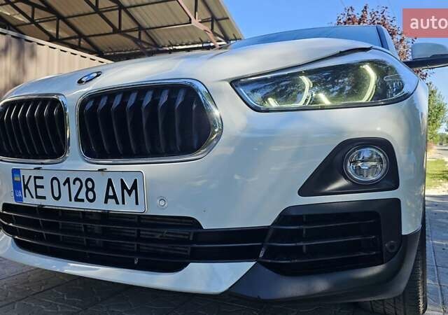 Белый БМВ X2, объемом двигателя 2 л и пробегом 84 тыс. км за 22800 $, фото 13 на Automoto.ua