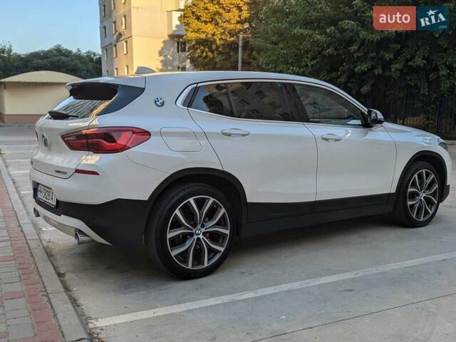 Белый БМВ X2, объемом двигателя 2 л и пробегом 55 тыс. км за 22800 $, фото 5 на Automoto.ua