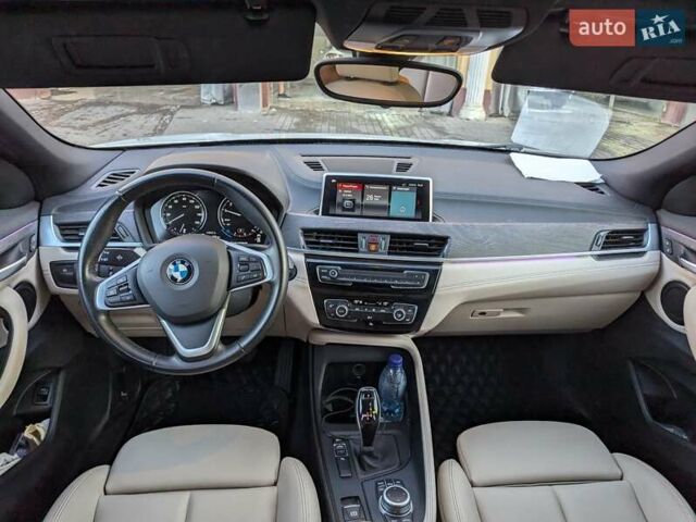 Белый БМВ X2, объемом двигателя 2 л и пробегом 55 тыс. км за 22800 $, фото 10 на Automoto.ua