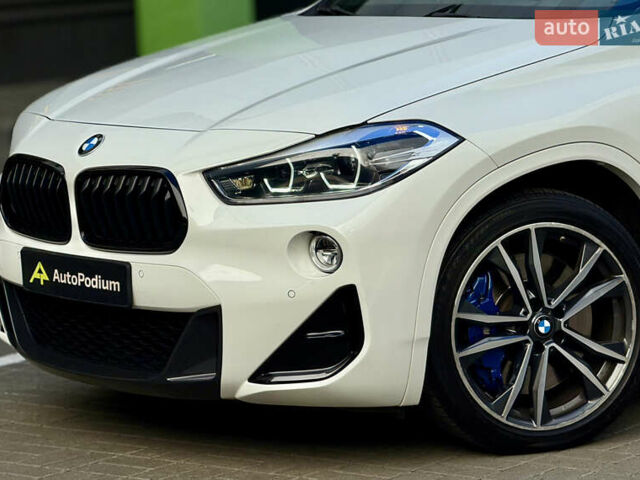 Белый БМВ X2, объемом двигателя 2 л и пробегом 142 тыс. км за 29999 $, фото 6 на Automoto.ua