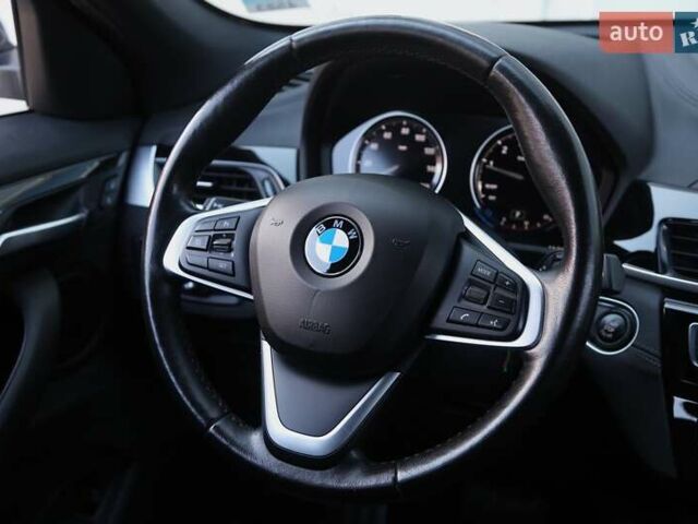 Белый БМВ X2, объемом двигателя 2 л и пробегом 131 тыс. км за 18500 $, фото 14 на Automoto.ua