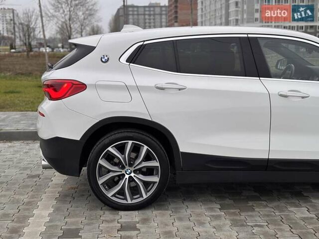 Белый БМВ X2, объемом двигателя 2 л и пробегом 67 тыс. км за 23000 $, фото 11 на Automoto.ua