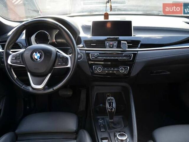 Белый БМВ X2, объемом двигателя 2 л и пробегом 74 тыс. км за 21900 $, фото 9 на Automoto.ua