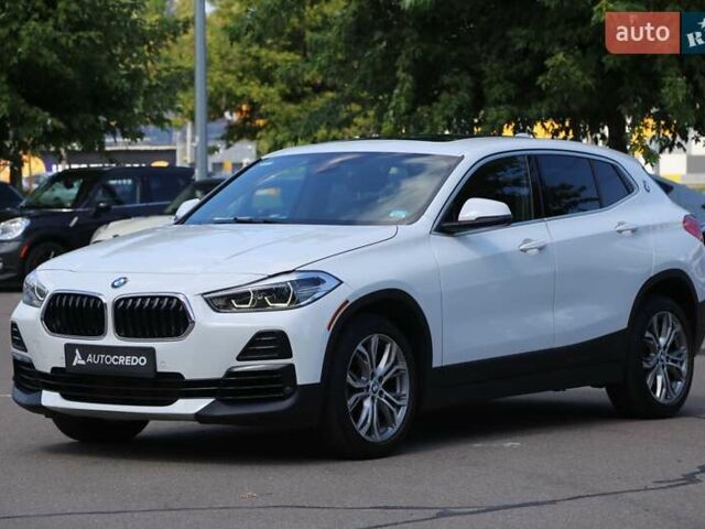 Белый БМВ X2, объемом двигателя 2 л и пробегом 131 тыс. км за 18500 $, фото 2 на Automoto.ua