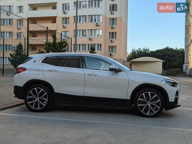 Белый БМВ X2, объемом двигателя 2 л и пробегом 55 тыс. км за 22800 $, фото 4 на Automoto.ua