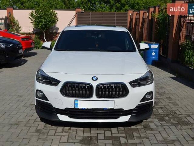 Белый БМВ X2, объемом двигателя 2 л и пробегом 74 тыс. км за 21900 $, фото 14 на Automoto.ua