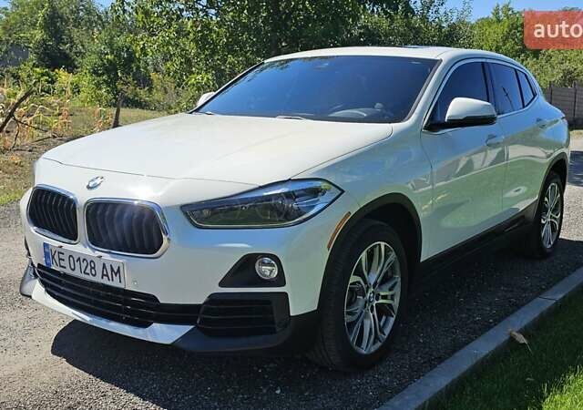 Белый БМВ X2, объемом двигателя 2 л и пробегом 84 тыс. км за 22800 $, фото 22 на Automoto.ua