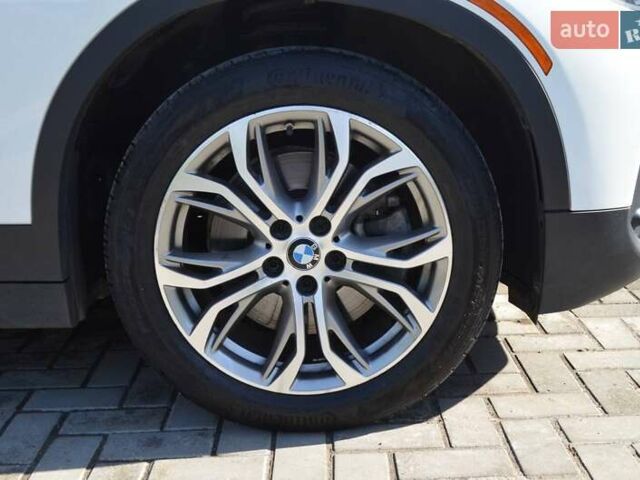 Белый БМВ X2, объемом двигателя 2 л и пробегом 74 тыс. км за 21900 $, фото 4 на Automoto.ua