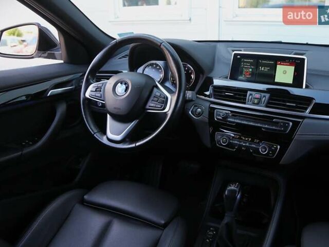 Белый БМВ X2, объемом двигателя 2 л и пробегом 131 тыс. км за 18500 $, фото 11 на Automoto.ua