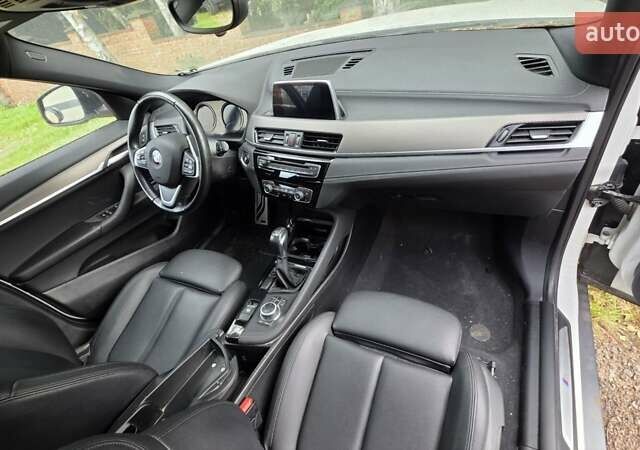 Белый БМВ X2, объемом двигателя 2 л и пробегом 111 тыс. км за 13300 $, фото 10 на Automoto.ua