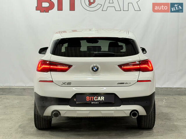 Белый БМВ X2, объемом двигателя 2 л и пробегом 56 тыс. км за 22900 $, фото 7 на Automoto.ua