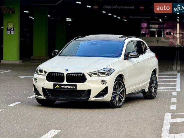 Белый БМВ X2, объемом двигателя 2 л и пробегом 142 тыс. км за 29999 $, фото 1 на Automoto.ua