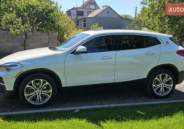 Белый БМВ X2, объемом двигателя 2 л и пробегом 84 тыс. км за 22800 $, фото 12 на Automoto.ua