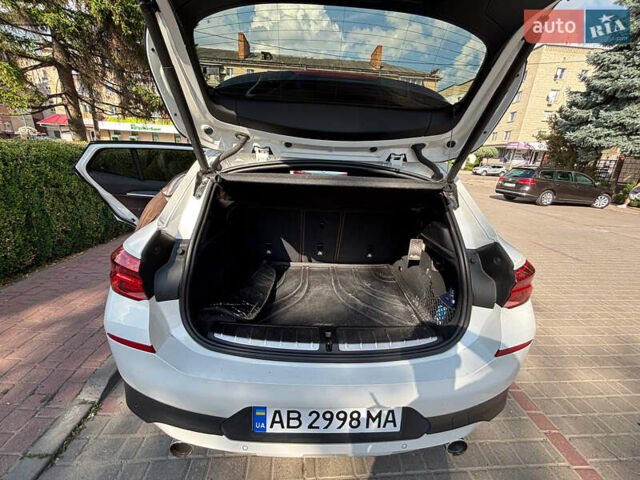 Білий БМВ X2, об'ємом двигуна 2 л та пробігом 113 тис. км за 24400 $, фото 31 на Automoto.ua