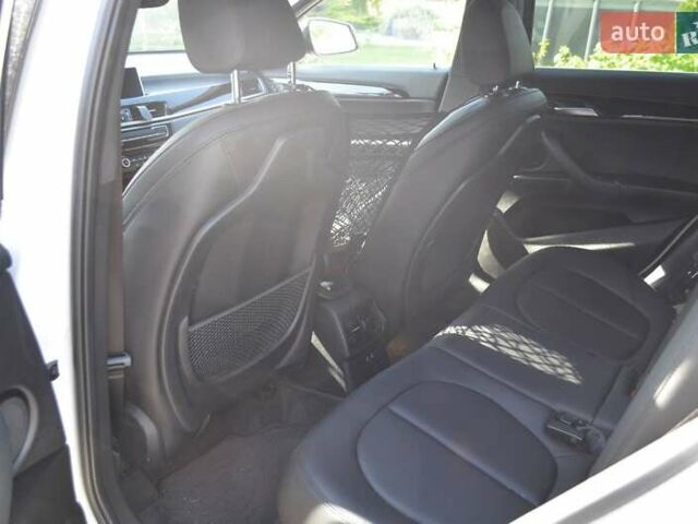 Белый БМВ X2, объемом двигателя 2 л и пробегом 74 тыс. км за 21900 $, фото 10 на Automoto.ua