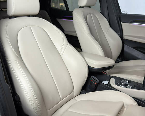 Белый БМВ X2, объемом двигателя 2 л и пробегом 56 тыс. км за 22900 $, фото 41 на Automoto.ua