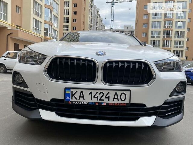 Білий БМВ X2, об'ємом двигуна 2 л та пробігом 48 тис. км за 26990 $, фото 2 на Automoto.ua